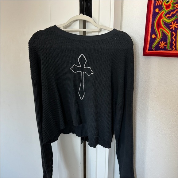 Brandy Melville cross top - Picture 1 of 3